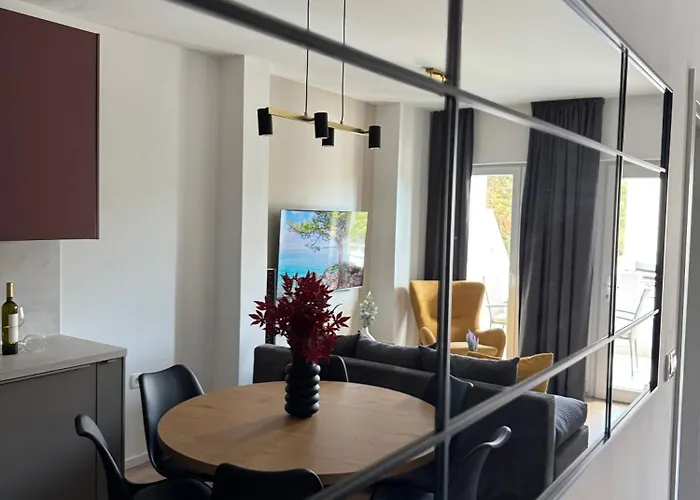 Апартаменты Maris Apartments, Петрчане