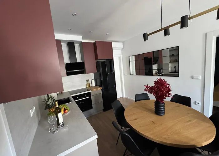 Апартаменты Maris Apartments,