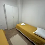 Maris Apartments, 佩特坎内
