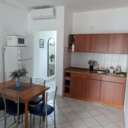 Apartment Maris Apartments, *
