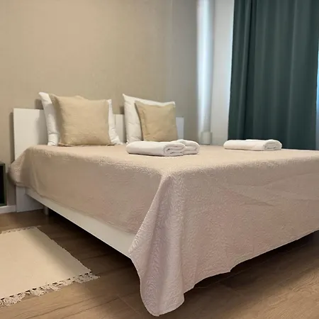 Maris Apartments, *