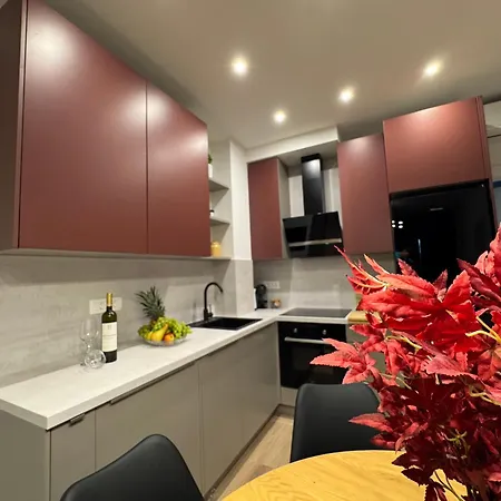 Maris Apartments, * Petrcane