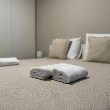 Maris Apartments,