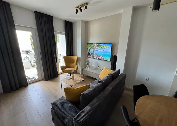 شقة Maris Apartments,