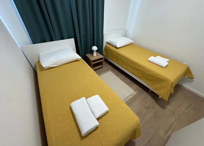 شقة Maris Apartments, *